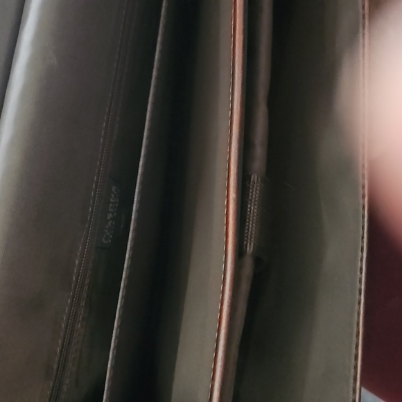 *NWOT WILSONS LEATHER Briefcase - Picture 9 of 16